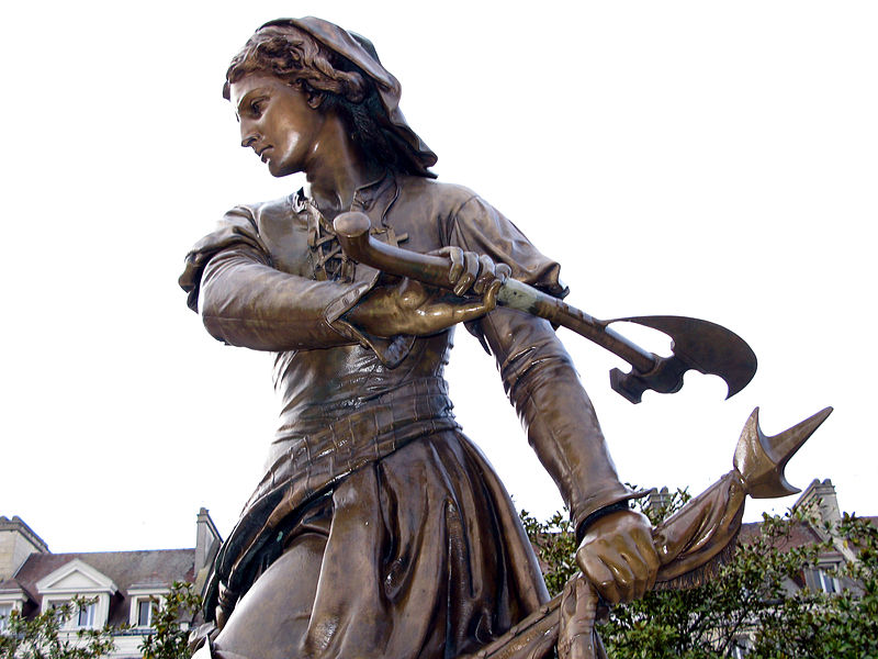 A statue of Jeanne Hachette in Beauvais (Wikipedia/Mark Roussel/https://goo.gl/Jt2rzn)